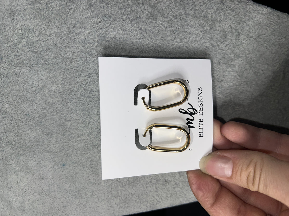 Oval Large Huggie Gold