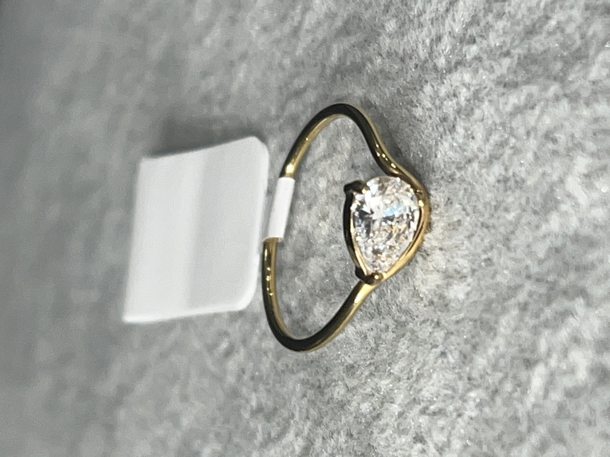 Sideways Teardrop Ring: Size 8