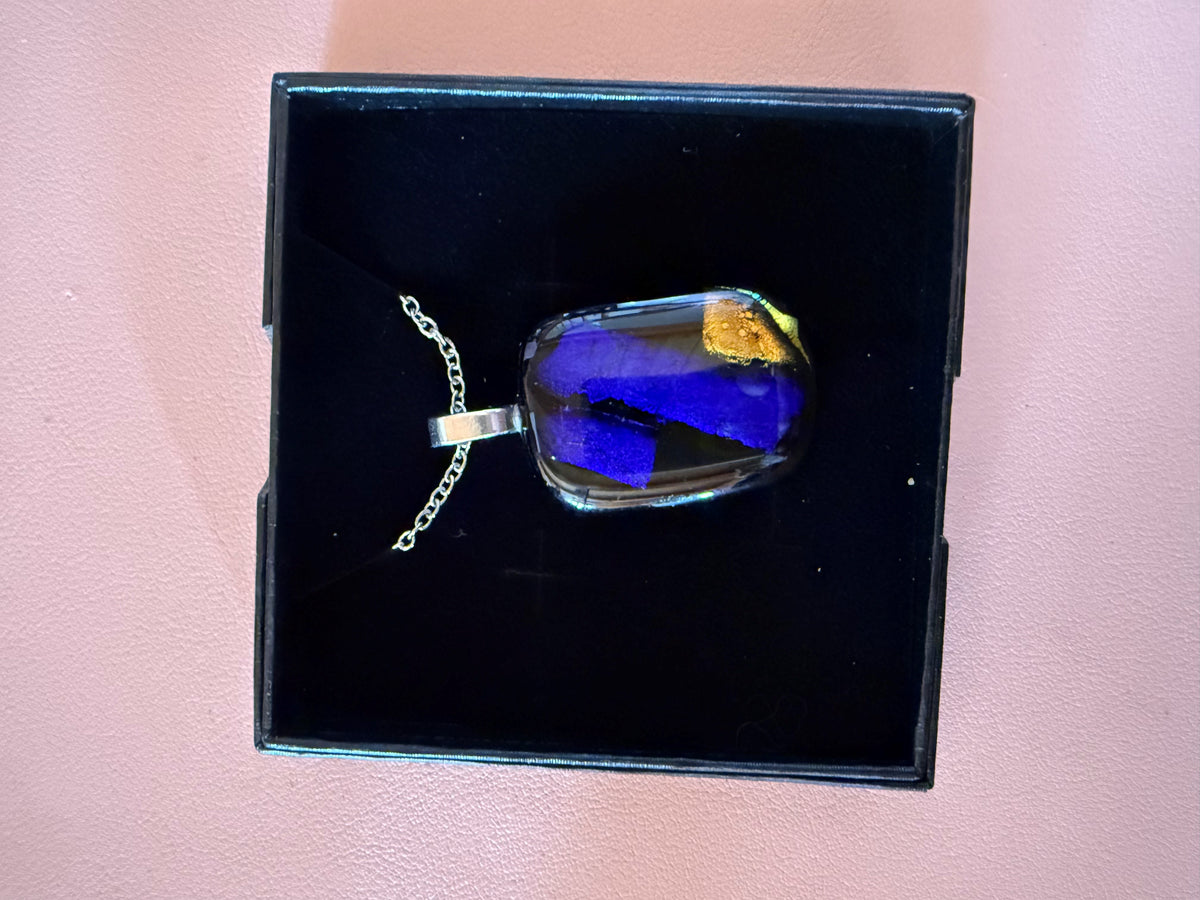 Dichroic glass pendent