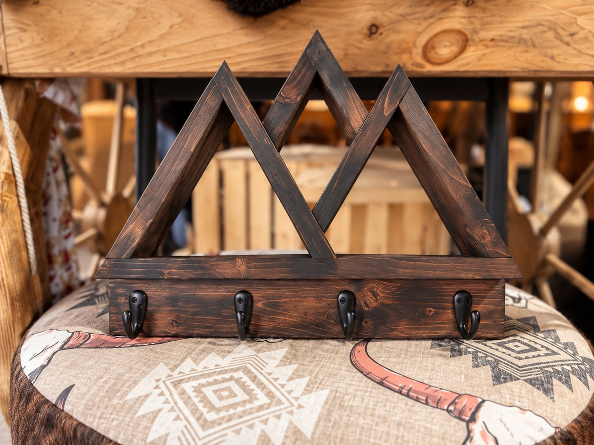 🏔️ Rustic Mountain Key Hook